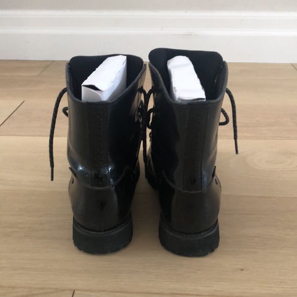 The North Face waterproof boots, size 8 - Picture 3 of 7